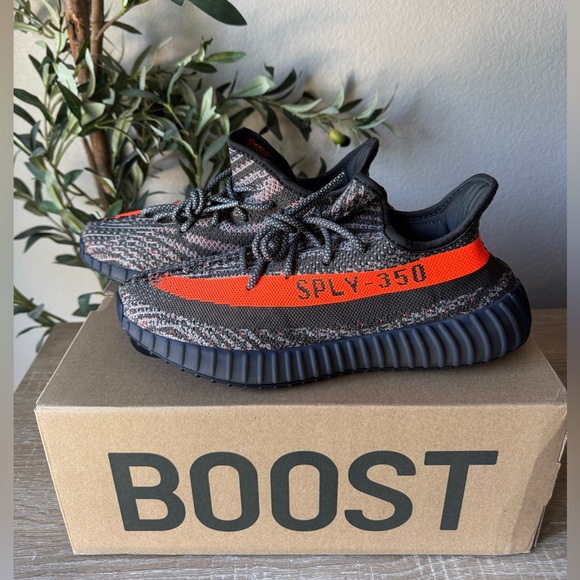 Yeezy Boost 350 V2